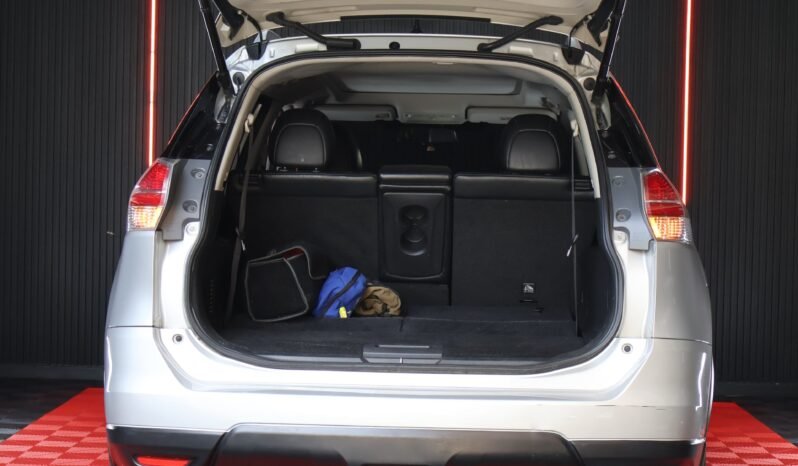 
								NISSAN XTRAIL EXCLUSIVE 2.5 AT 4X4 full									