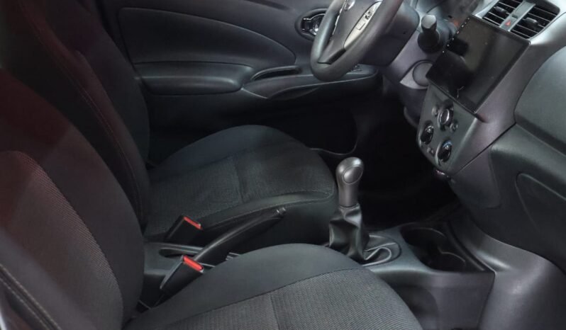 
								NISSAN VERSA SENSE MT 1.6 full									