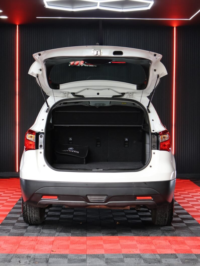 
								SUZUKI S-CROSS 2WD GL AT 4×2 full									