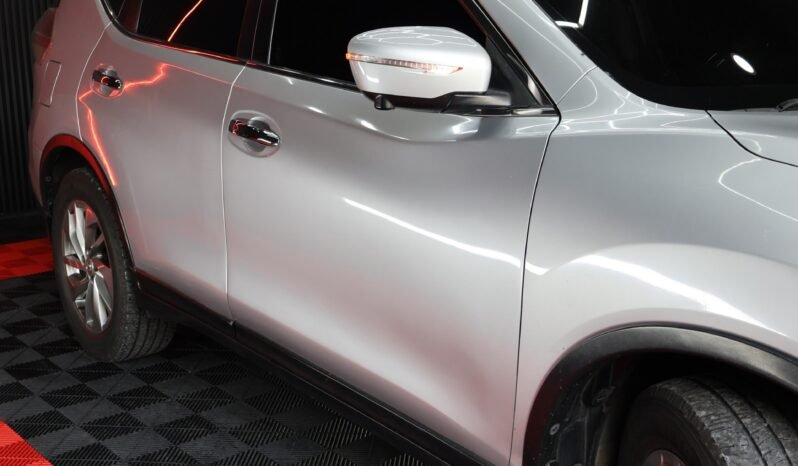 
								NISSAN XTRAIL EXCLUSIVE 2.5 AT 4X4 full									