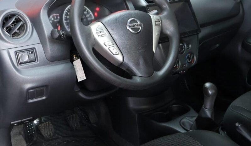 
								NISSAN VERSA SENSE MT 1.6 full									