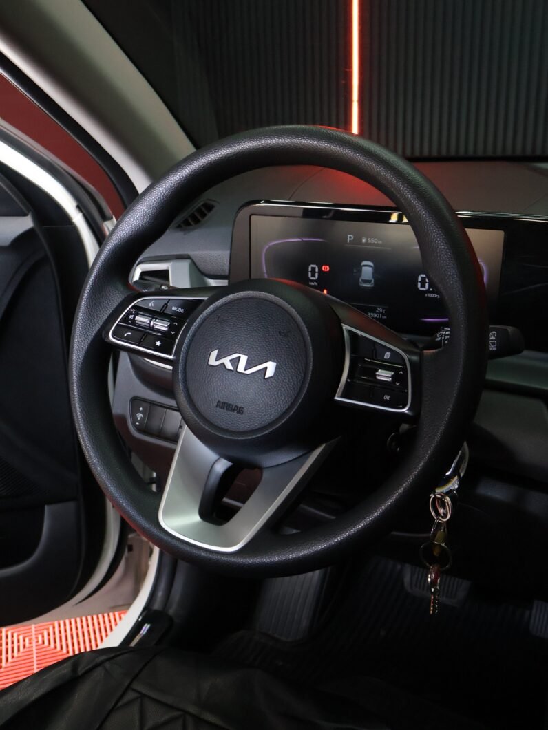 
								KIA SELTOS EMOTION 2.0 AT 4X2 full									