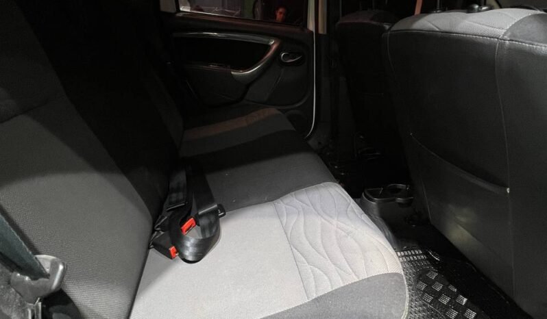 
								RENAULT DUSTER DYNAMIQUE 4X4 MT 2.0 full									