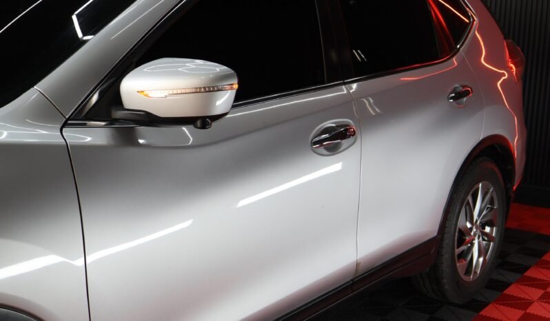 
								NISSAN XTRAIL EXCLUSIVE 2.5 AT 4X4 full									