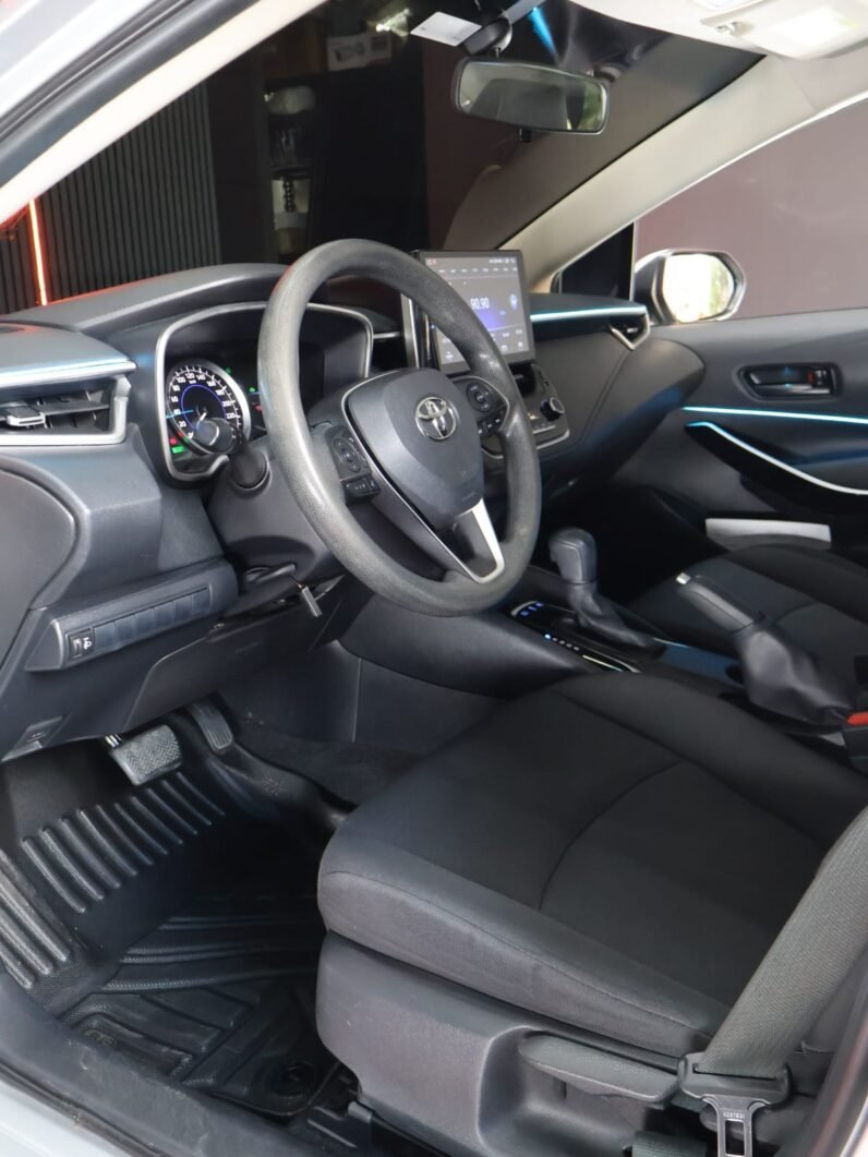 
								TOYOTA COROLLA XEI AT 1.8 HIBRIDO full									