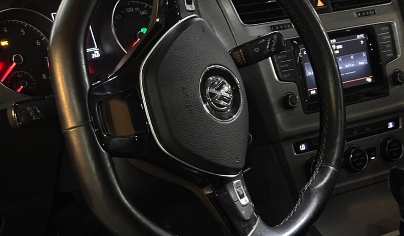 
								VOLKSWAGEN GOLF COMFORTLINE 1.6 AT full									