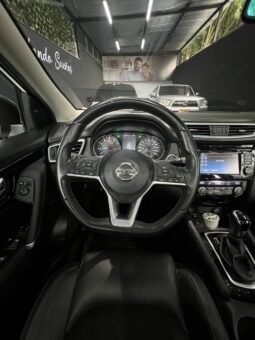 
										NISSAN QASHQAI EXCLUSIVE AT 4X4 2.0 GASOL full									