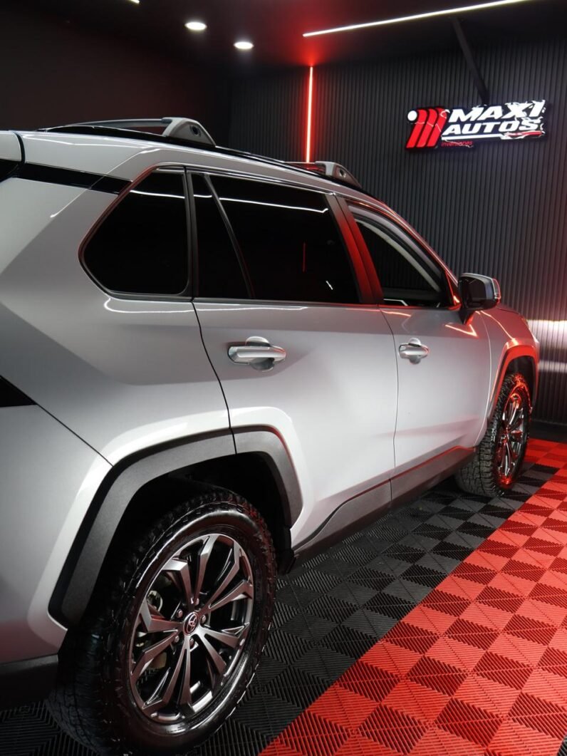 
								TOYOTA RAV4 IMPERIAL 2.4L AT 4×4 full									