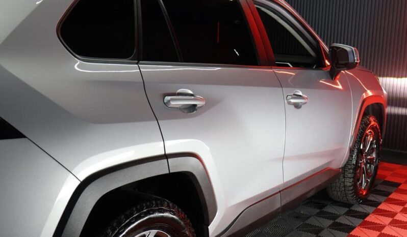 
								TOYOTA RAV4 IMPERIAL 2.4L AT 4×4 full									