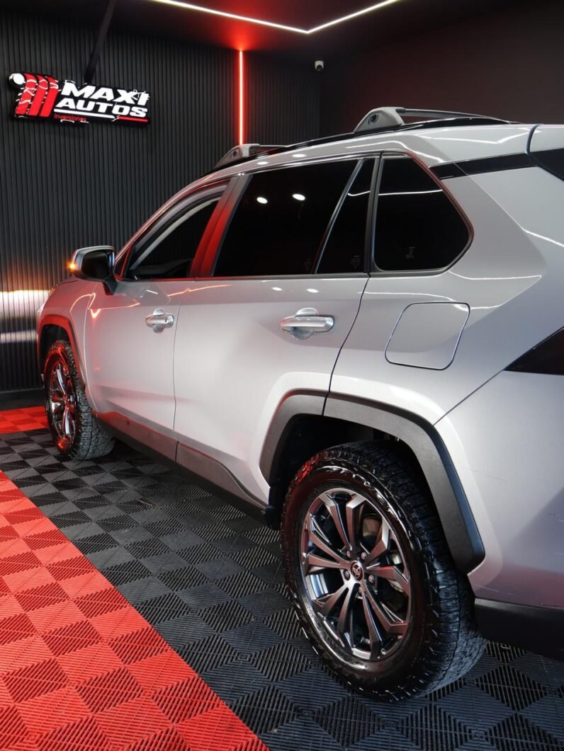 
								TOYOTA RAV4 IMPERIAL 2.4L AT 4×4 full									