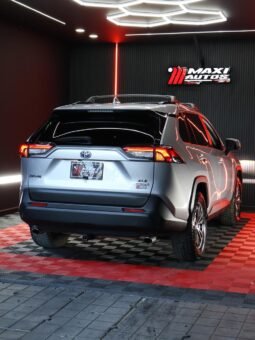 
										TOYOTA RAV4 IMPERIAL 2.4L AT 4×4 full									