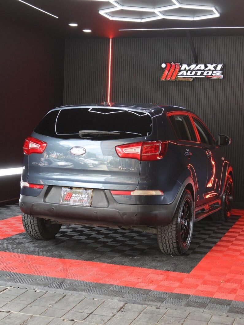 
								KIA NEW SPORTAGE LX DIESEL 2.0 AT 4X4 full									