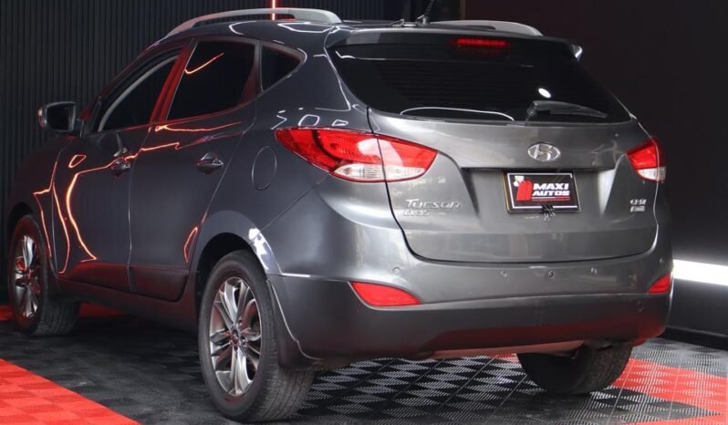 
								HYUNDAI TUCSON IX35 GL 2.0L AT 4×2 full									