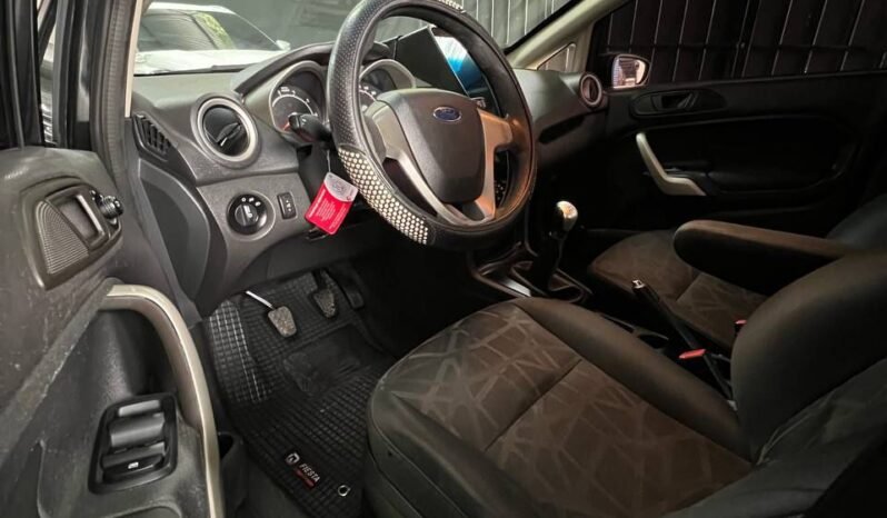 
								FORD FIESTA SE MT HB full									