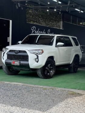 TOYOTA 4RUNNER SR5 4.0 AT 4X4