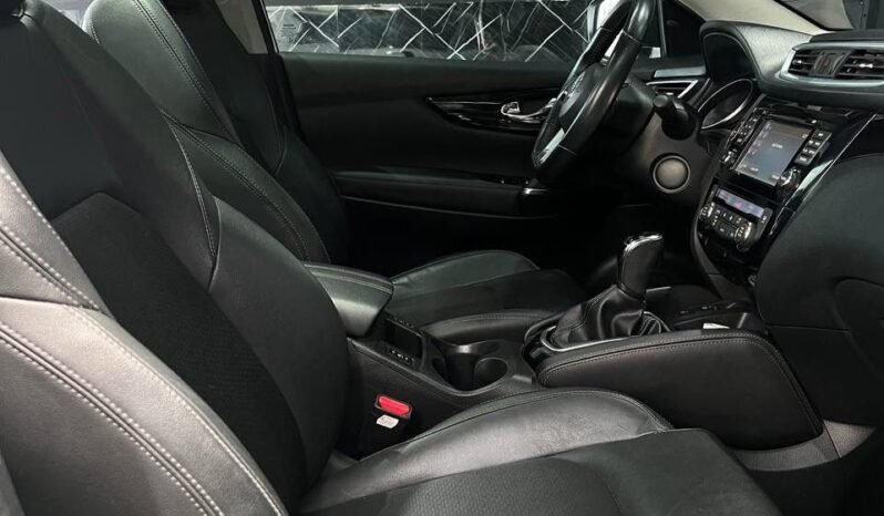 
								NISSAN QASHQAI EXCLUSIVE AT 4X4 2.0 GASOL full									