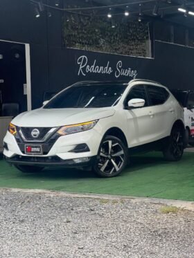 NISSAN QASHQAI EXCLUSIVE AT 4X4 2.0 GASOL