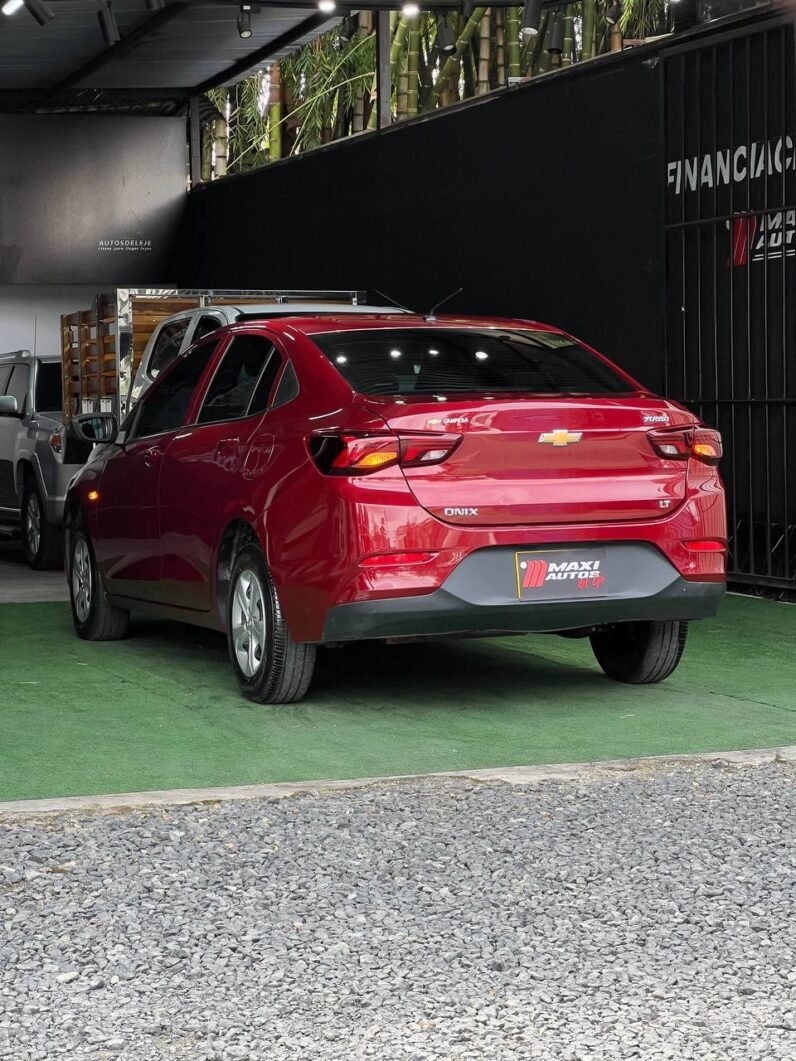 
								CHEVROLET ONIX LT TURBO MT 1.0 SEDAN full									