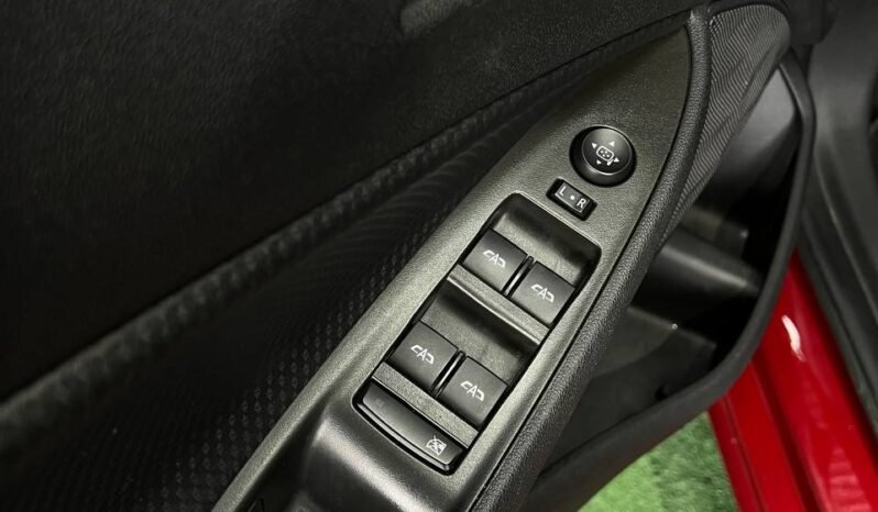 
								CHEVROLET ONIX LT TURBO MT 1.0 SEDAN full									