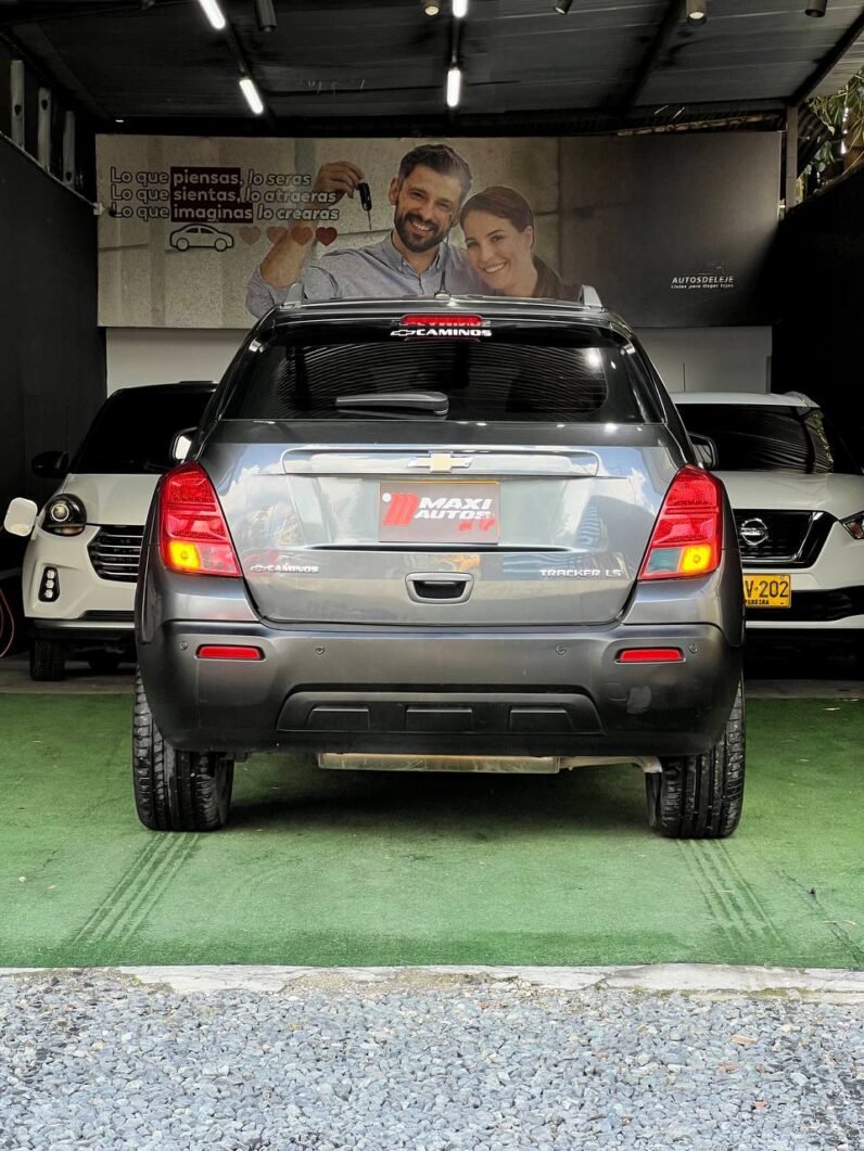 
								CHEVROLET TRACKER LS AT 1.8 4X2 full									