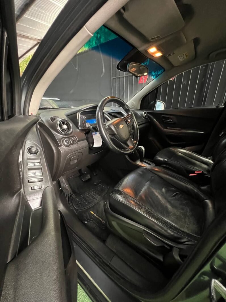 
								CHEVROLET TRACKER LS AT 1.8 4X2 full									