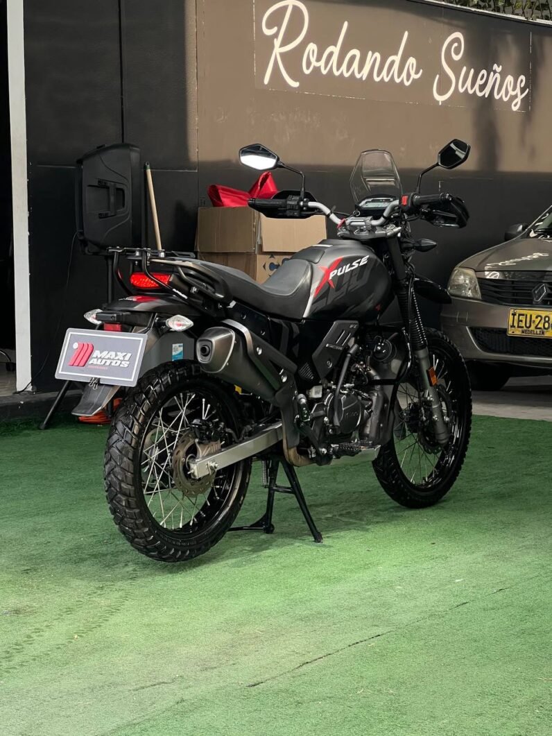 
								HERO XPULSE 200 4V full									