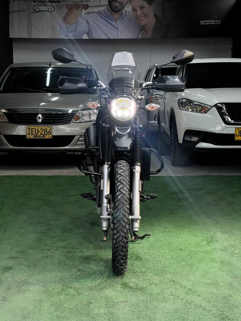 
								HERO XPULSE 200 4V full									