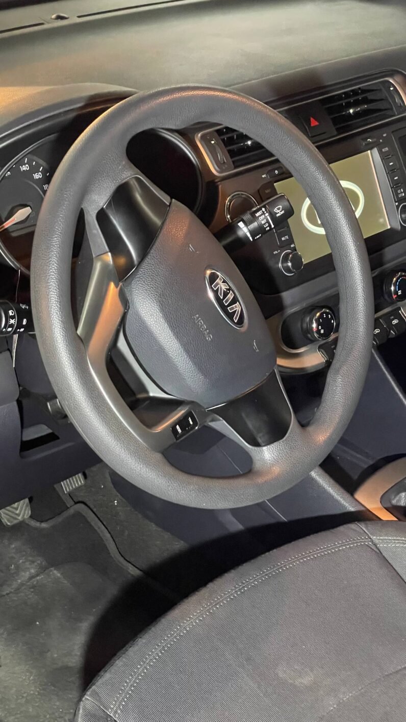 
								KIA RIO UB EX 1.25 SEDAN MT full									