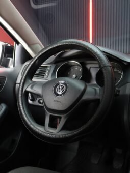 
										VOLKSWAGEN JETTA TRENDLINE MT full									
