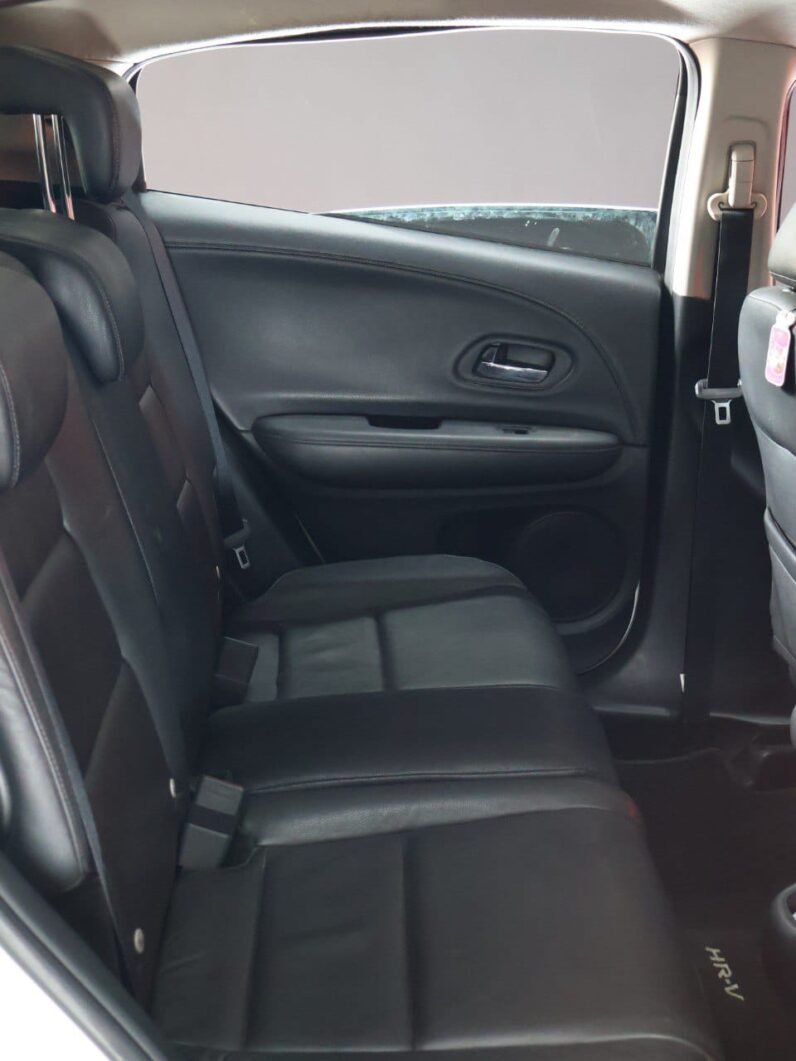 
								HONDA HRV EXL 1.8L AT 4×4 full									