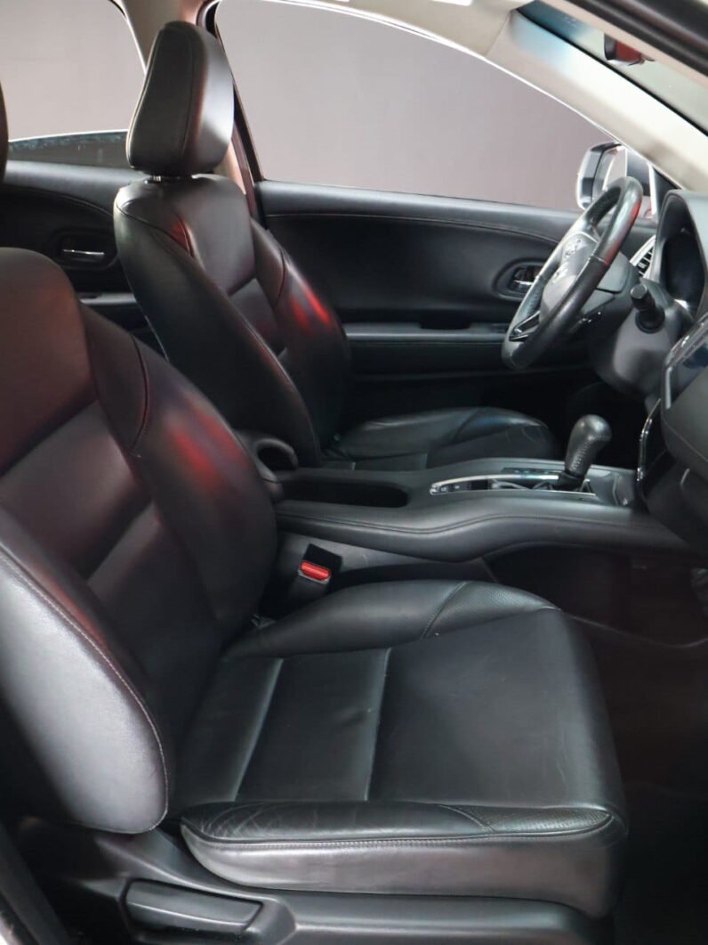 
								HONDA HRV EXL 1.8L AT 4×4 full									