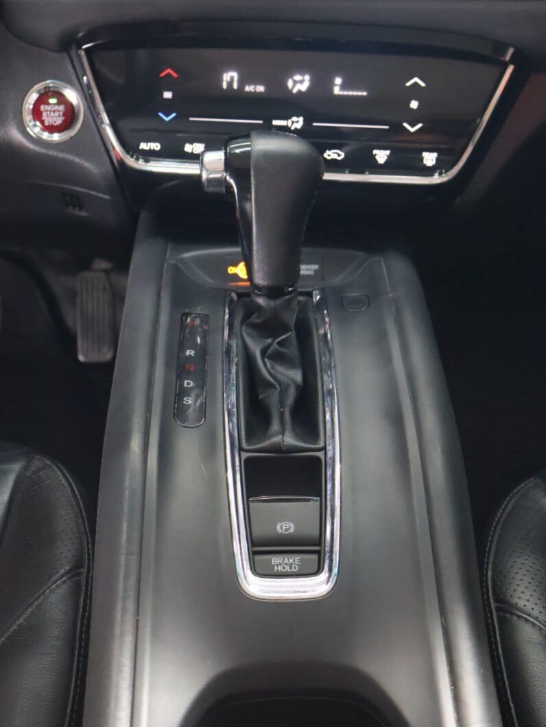 
								HONDA HRV EXL 1.8L AT 4×4 full									