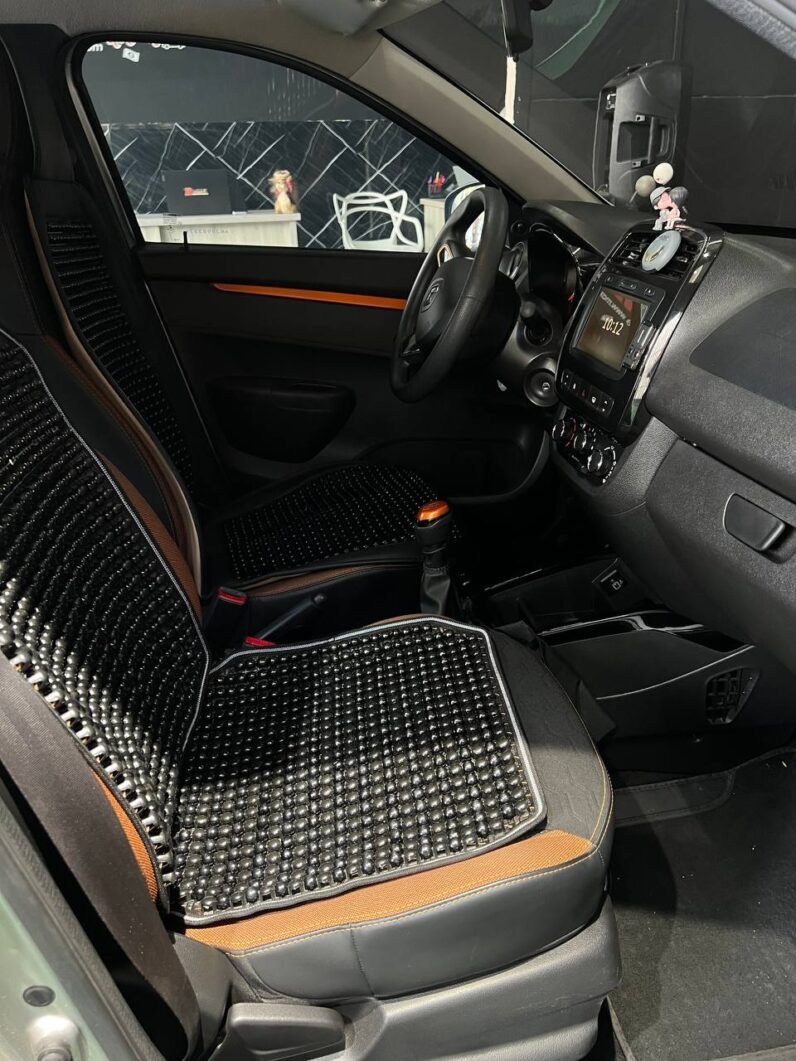 
								RENAULT KWID OUTSIDER MT 1.0 full									