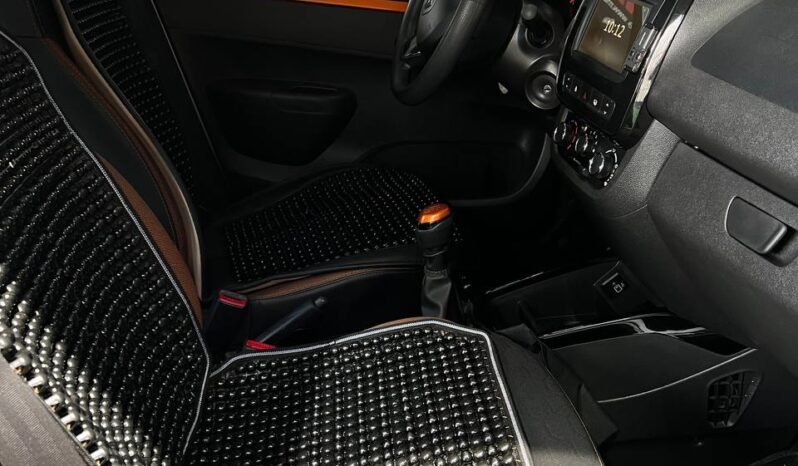 
								RENAULT KWID OUTSIDER MT 1.0 full									