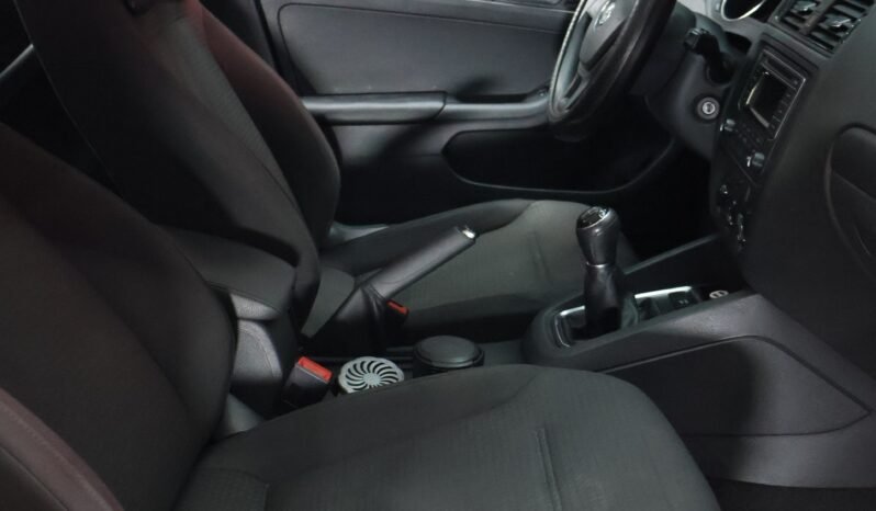 
								VOLKSWAGEN JETTA TRENDLINE MT full									