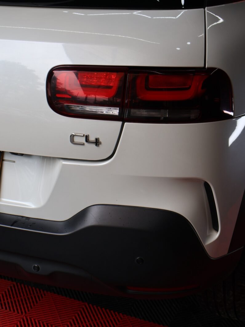 
								CITROËN C4 CACTUS SHINE TURBO AT 1.6 full									