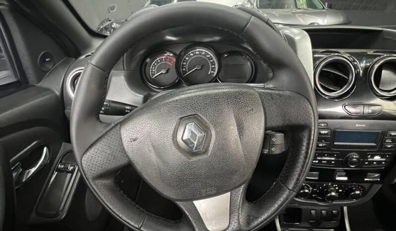 
								RENAULT DUSTER EXPRESSION MT 1.6 4X2 full									