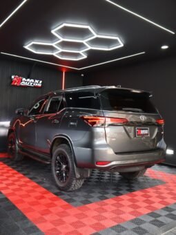 TOYOTA FORTUNER SR5 AT DIESEL 4X2