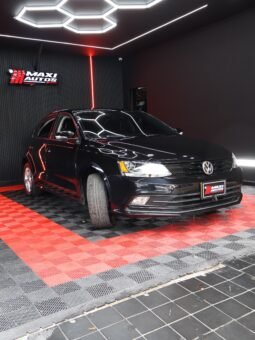 
										VOLKSWAGEN JETTA TRENDLINE MT full									