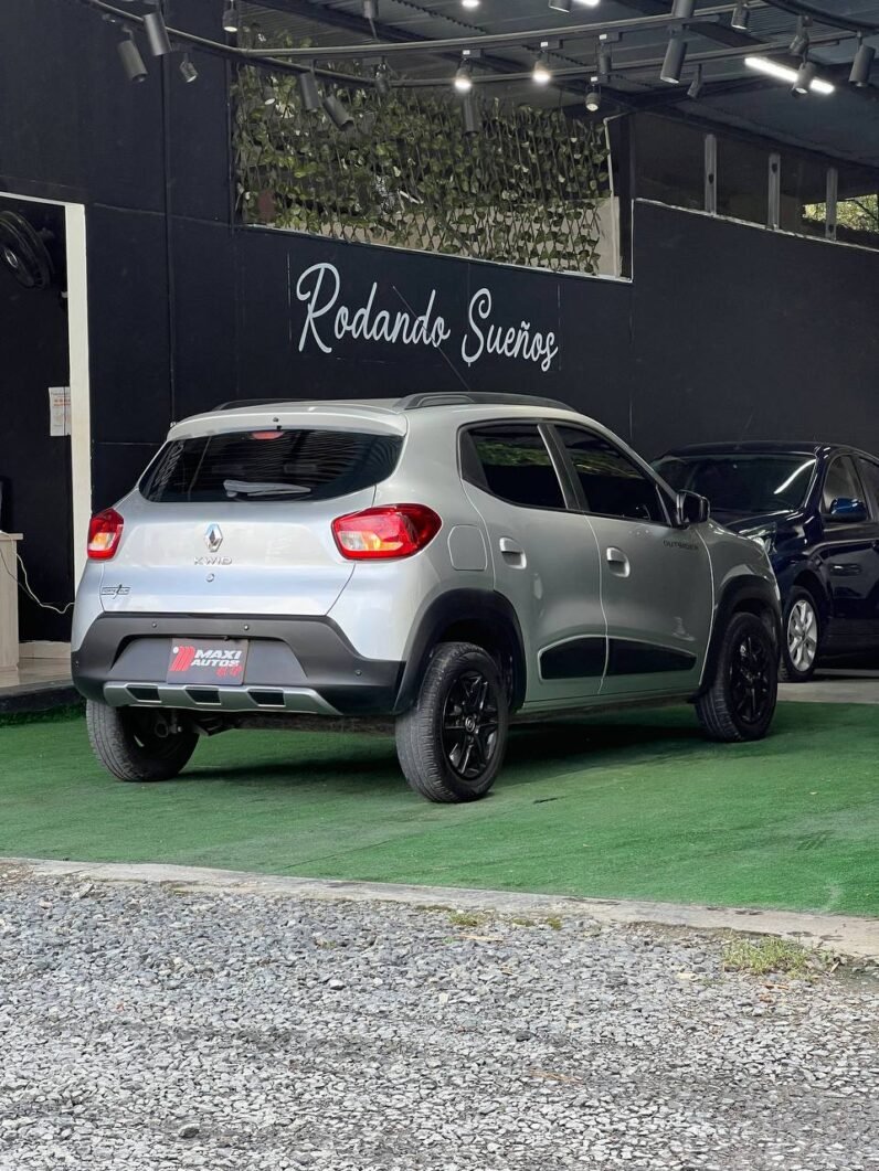 
								RENAULT KWID OUTSIDER MT 1.0 full									