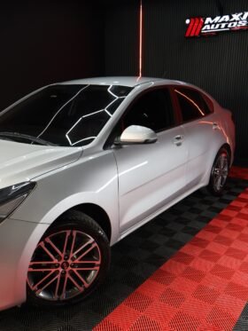 KIA RIO VIBRANT AT 1.4 SD