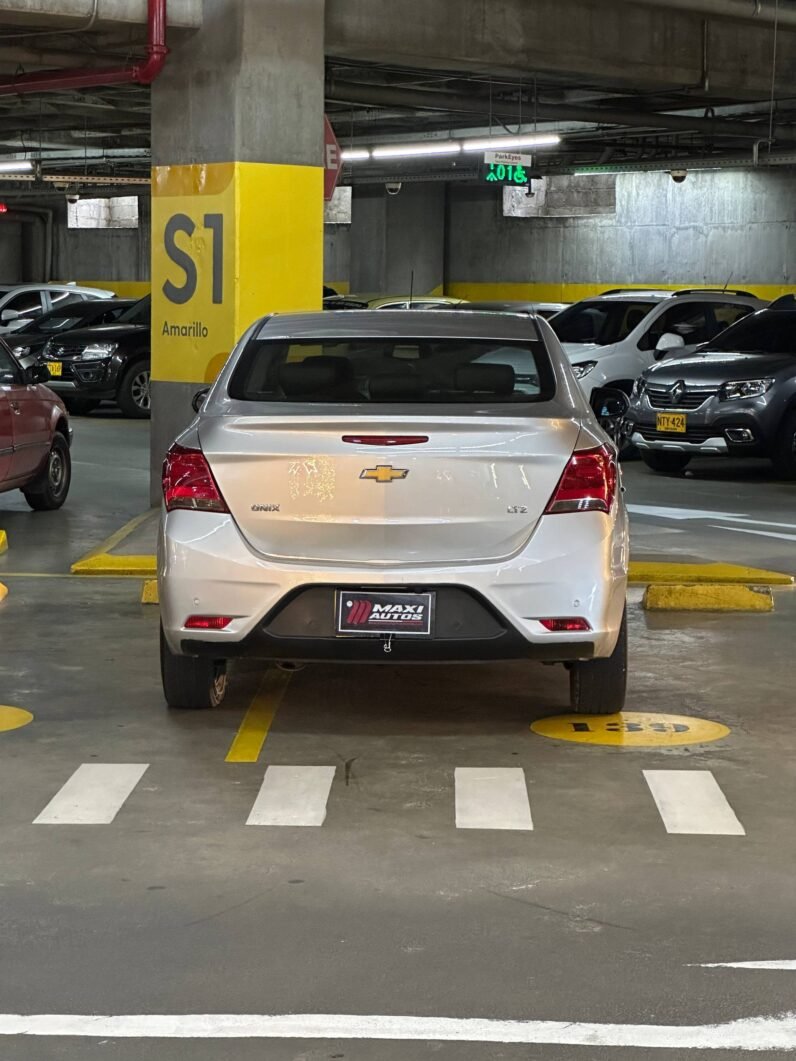 
								CHEVROLET ONIX LTZ AT SD 1.4 full									