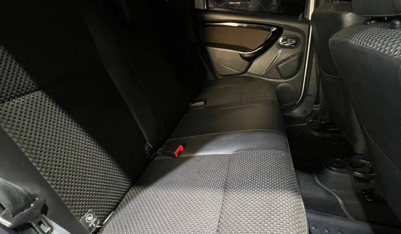 
								RENAULT DUSTER DYNAMIQUE 4X4 MT 2.0 full									