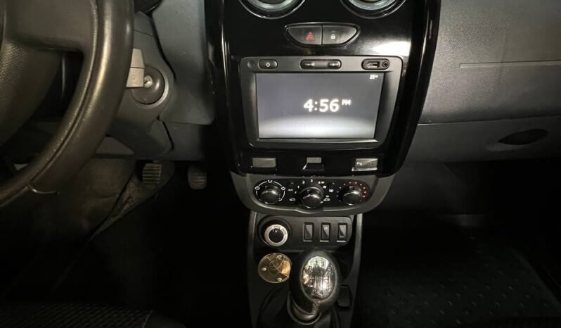 
								RENAULT DUSTER DYNAMIQUE 4X4 MT 2.0 full									