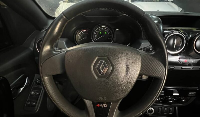 
								RENAULT DUSTER DYNAMIQUE 4X4 MT 2.0 full									