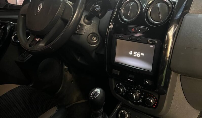 
								RENAULT DUSTER DYNAMIQUE 4X4 MT 2.0 full									