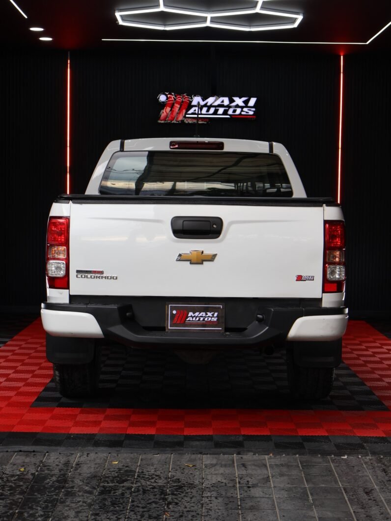 
								CHEVROLET COLORADO LT MT 4X4 2.8 DIESEL full									
