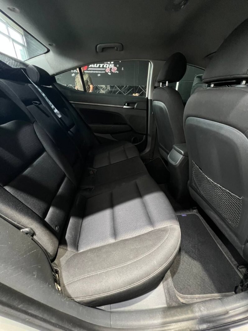 
								HYUNDAI NEW ELANTRA MT 1.6 full									