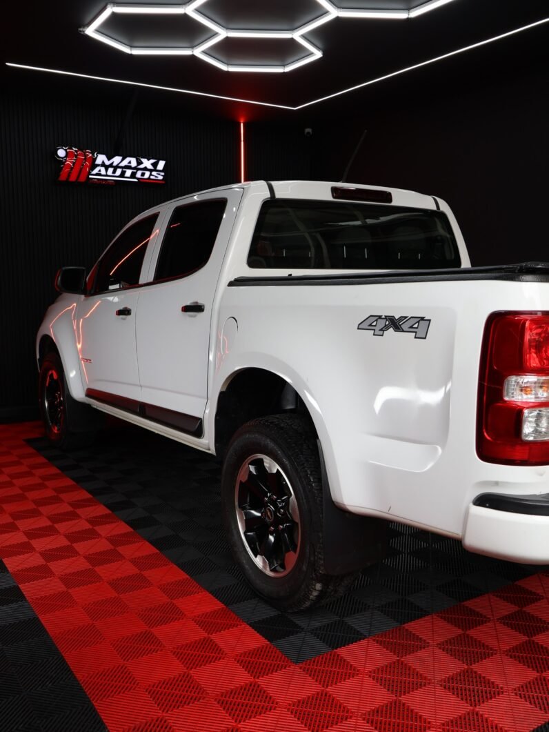 
								CHEVROLET COLORADO LT MT 4X4 2.8 DIESEL full									