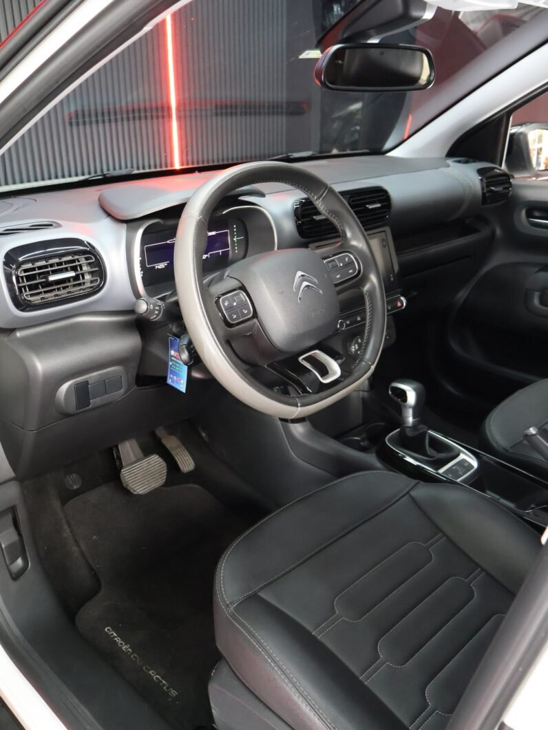 
								CITROËN C4 CACTUS SHINE TURBO AT 1.6 full									